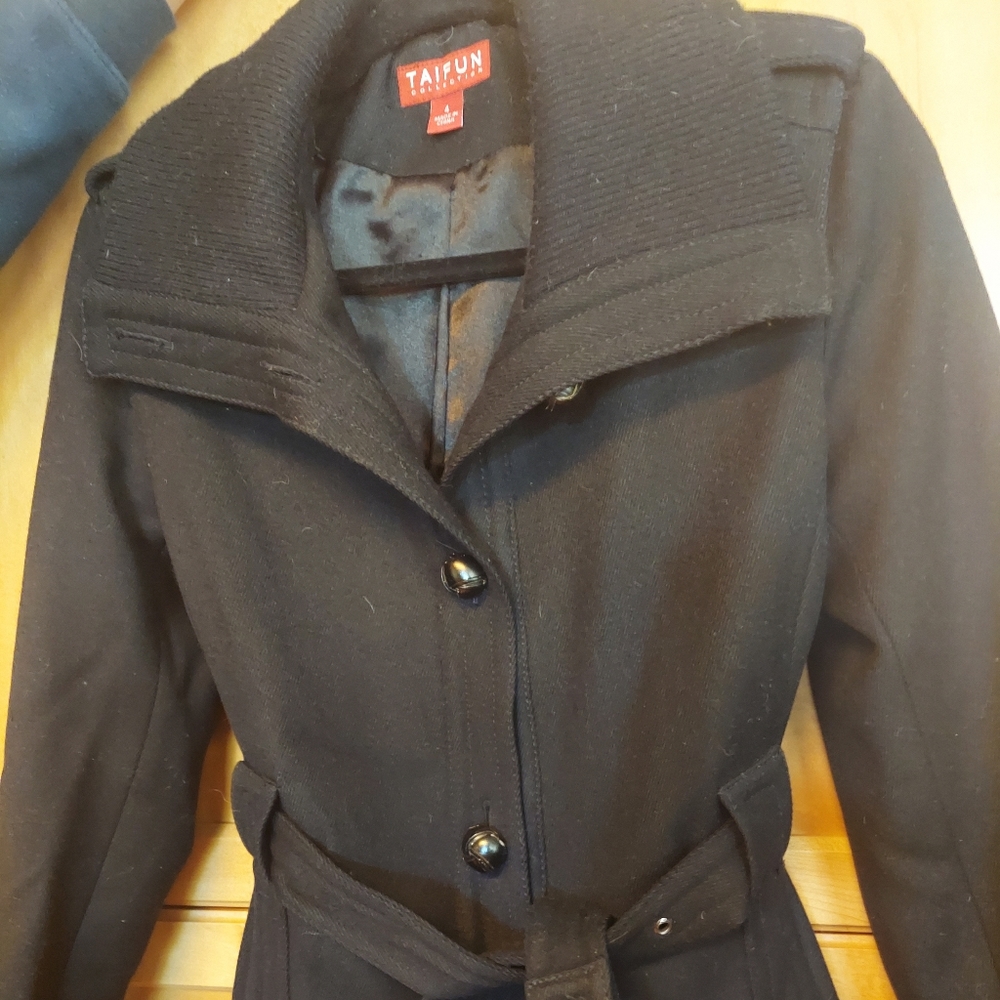Taifun winter belted warm coat black size 4